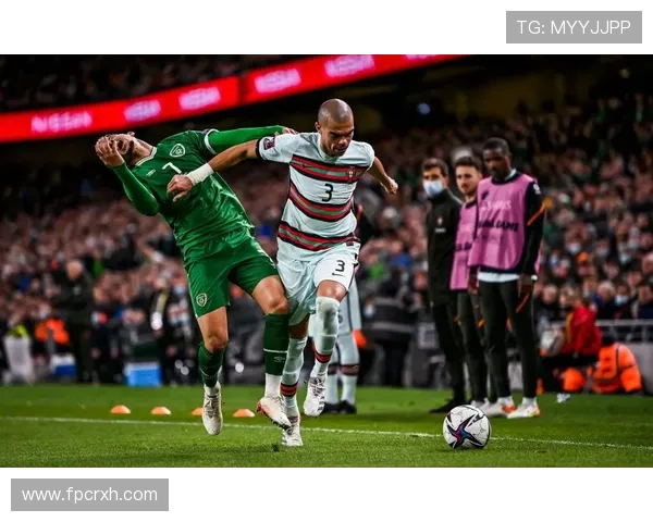 弗拉霍维奇：塞尔维亚锋线核心的战术定位与责任解析