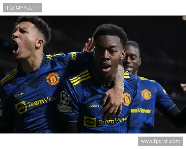 巴黎防线稳定性仍存隐患,联赛领先优势与关键战能力受到检验 巴黎防线稳定性仍存隐患,联赛领先优势与关键战能力受到检验